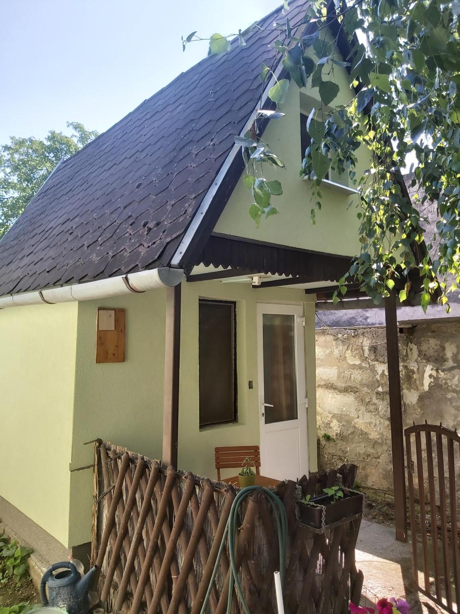 Life Water Small House Budapest